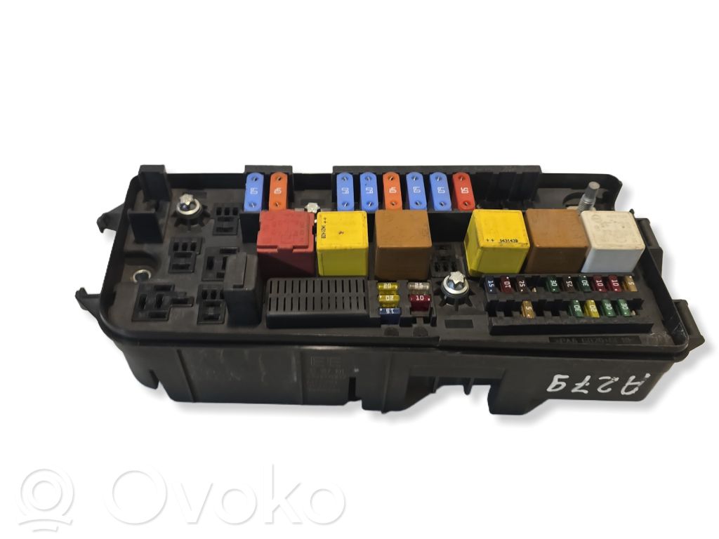 Opel Signum Fuse module 