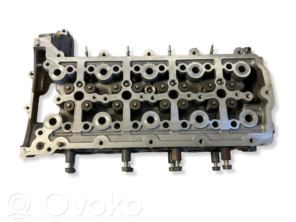 Jaguar XE Engine head 