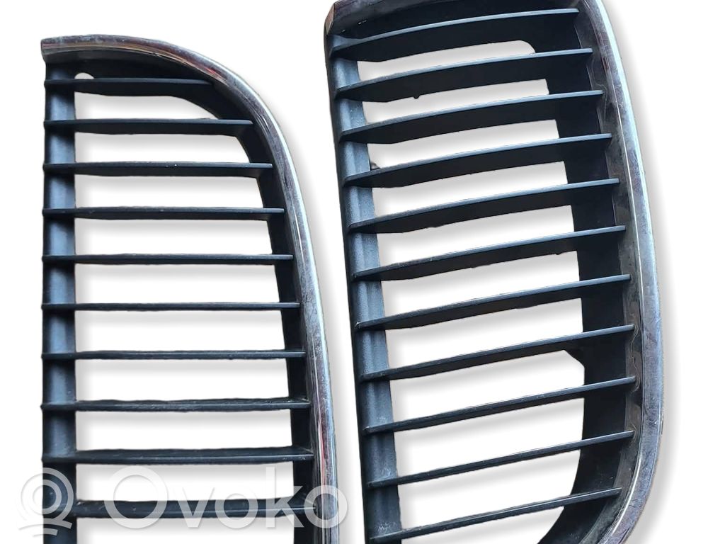 Front grill   7120007,7120008,22405910