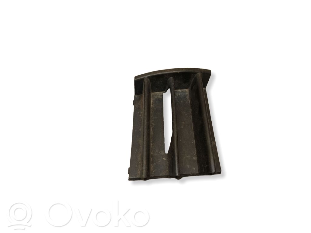 Skoda Octavia Mk2 (1Z) Maskownica / Grill / Atrapa górna chłodnicy 