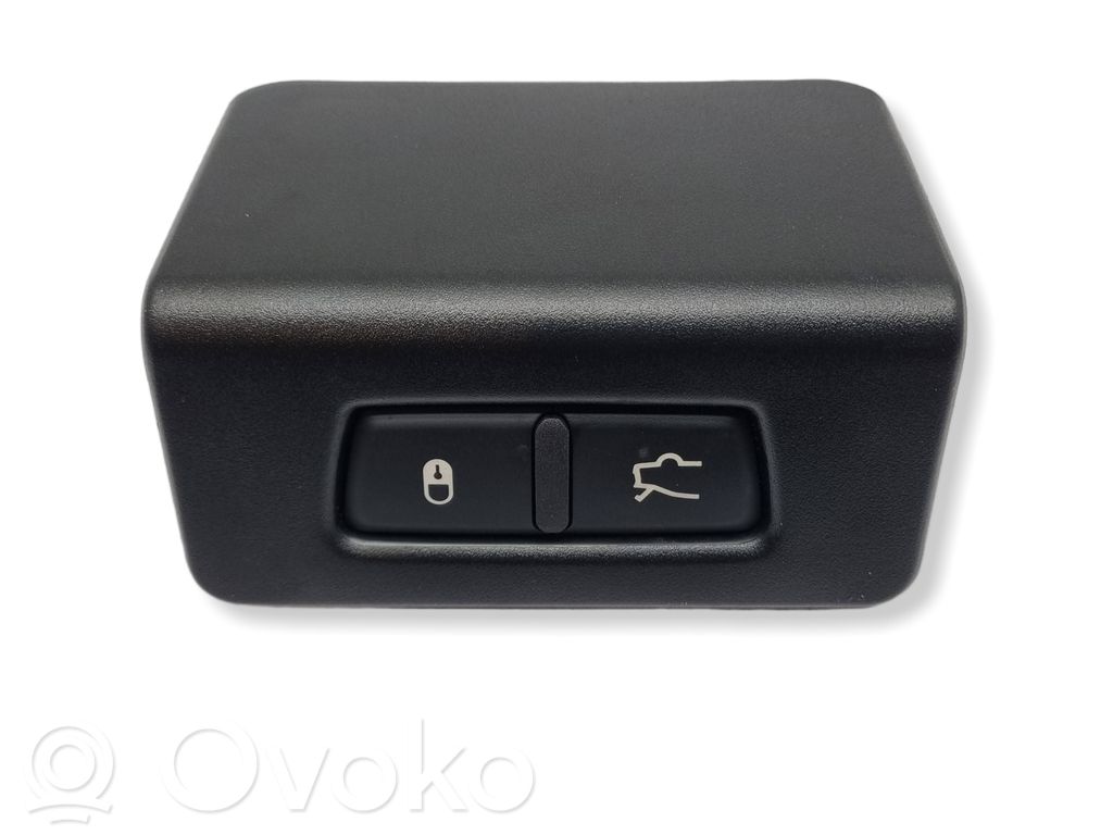 Maserati Ghibli Tailgate opening switch 