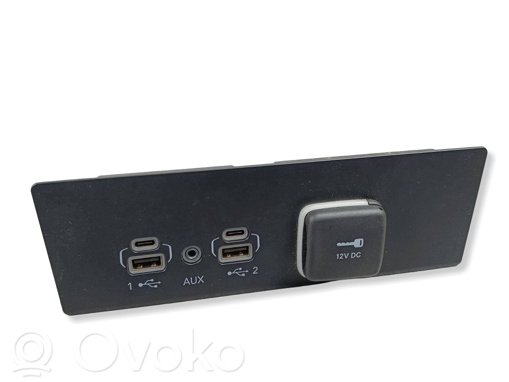 Jeep Grand Cherokee WL Разъем USB 
