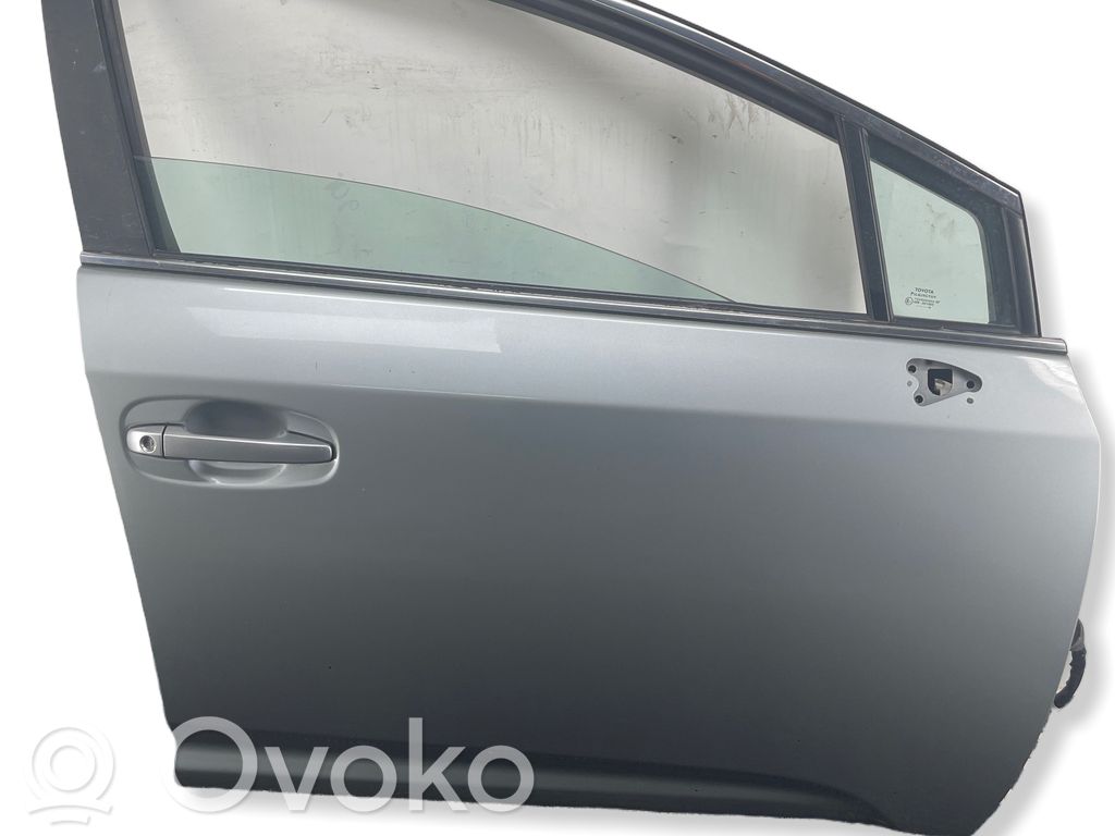 Toyota Avensis T270 Front door 