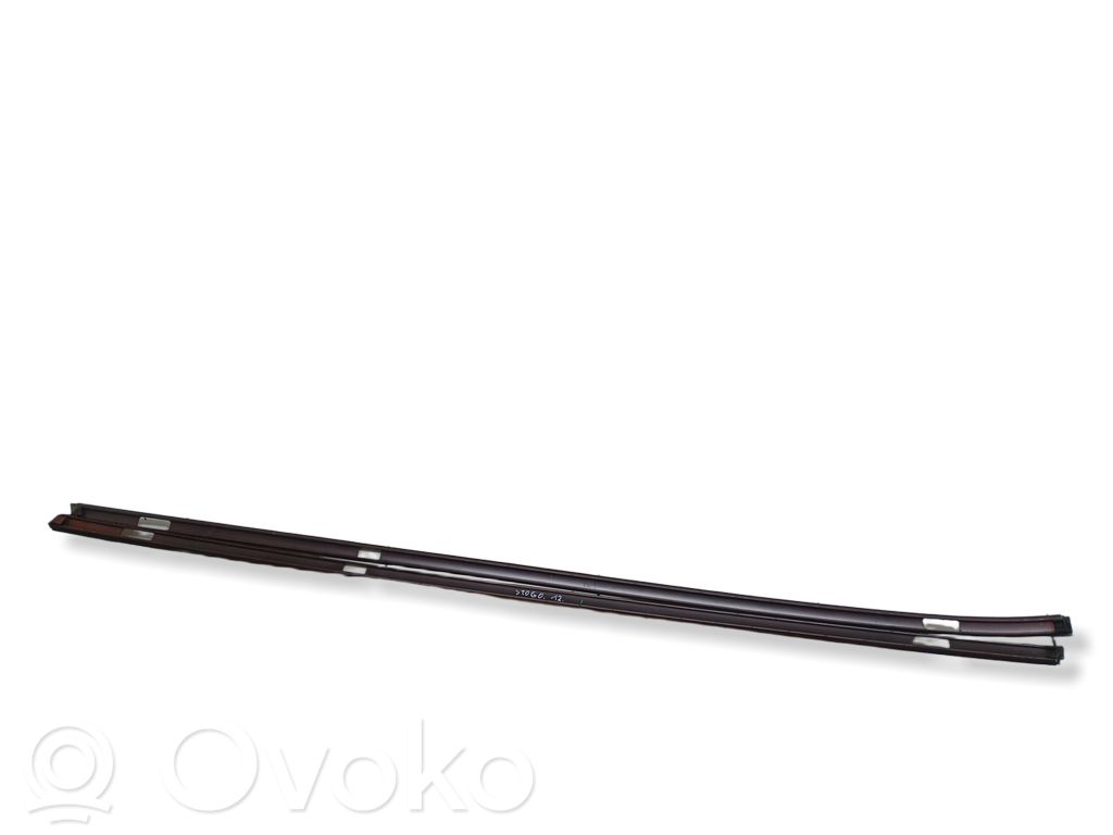 BMW X3 E83 Cubierta moldura embellecedora de la barra del techo 