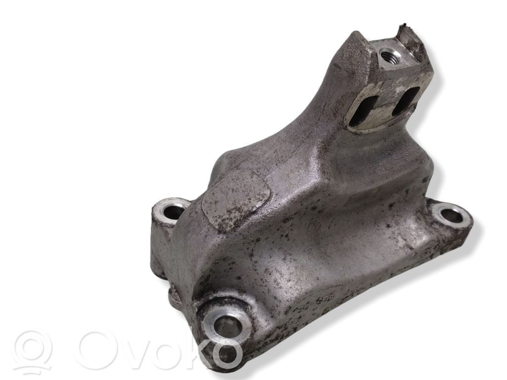 Engine mounting bracket   30SDA