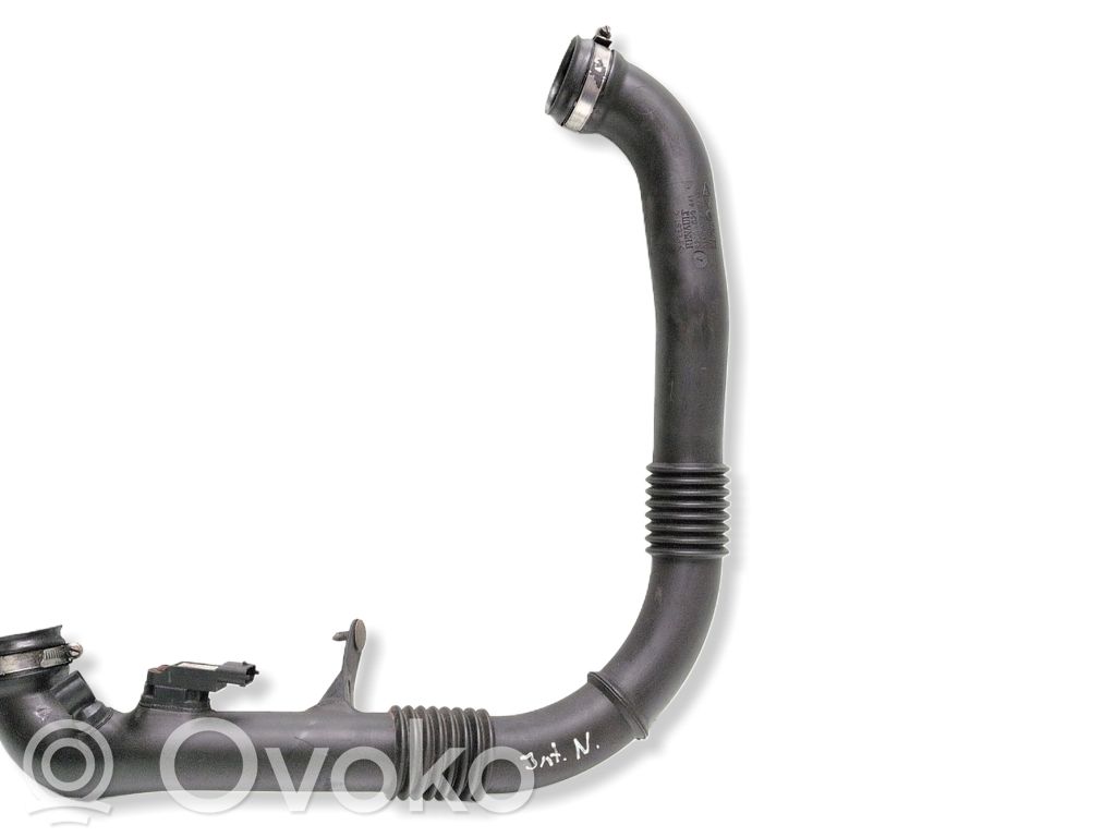 Opel Vivaro Intercooler hose/pipe 