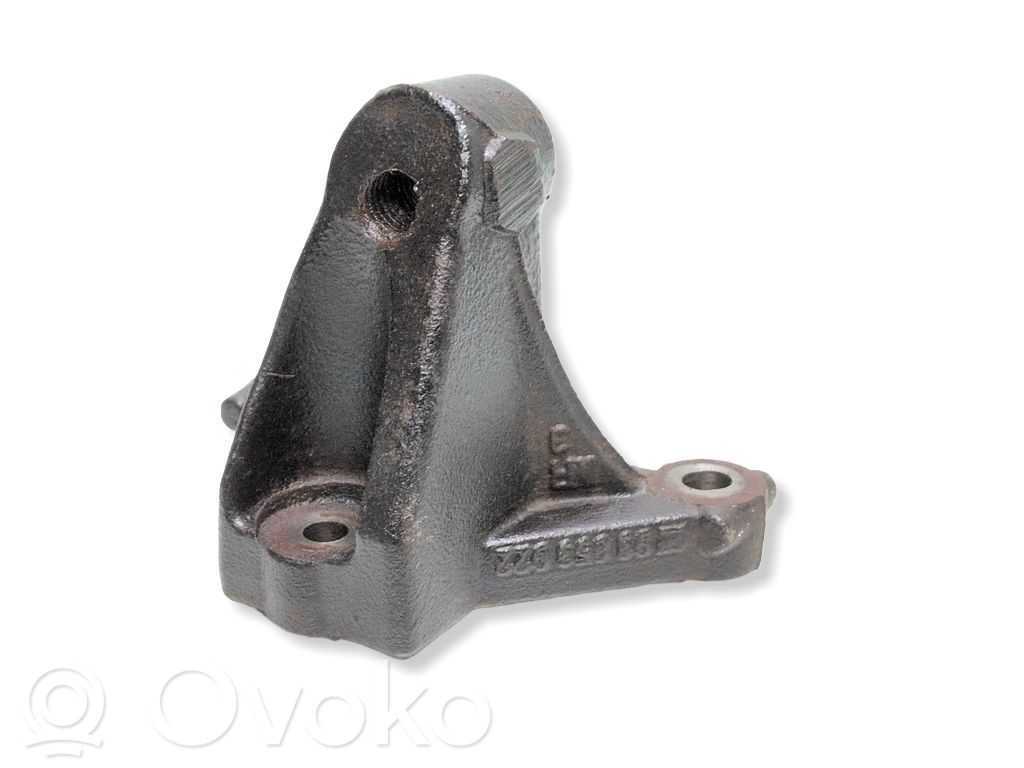 Renault Trafic II (X83) Engine mounting bracket 