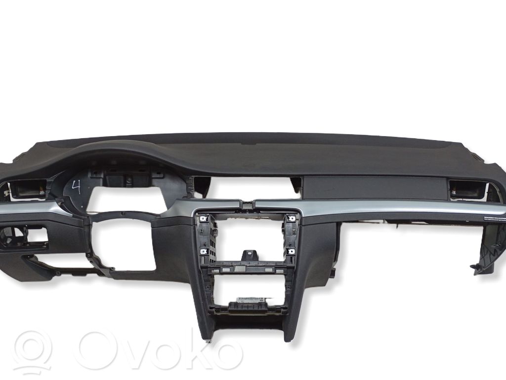 Skoda Superb B6 (3T) Bord 