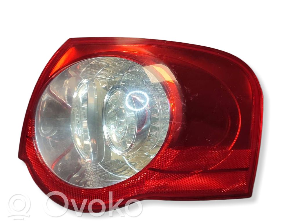 Volkswagen PASSAT B6 Lampă spate în caroserie 