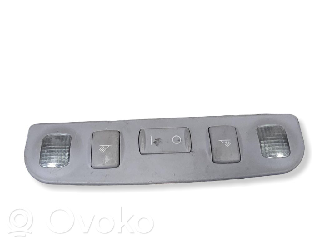 Audi A4 S4 B5 8D Фонарь освещения задних мест 