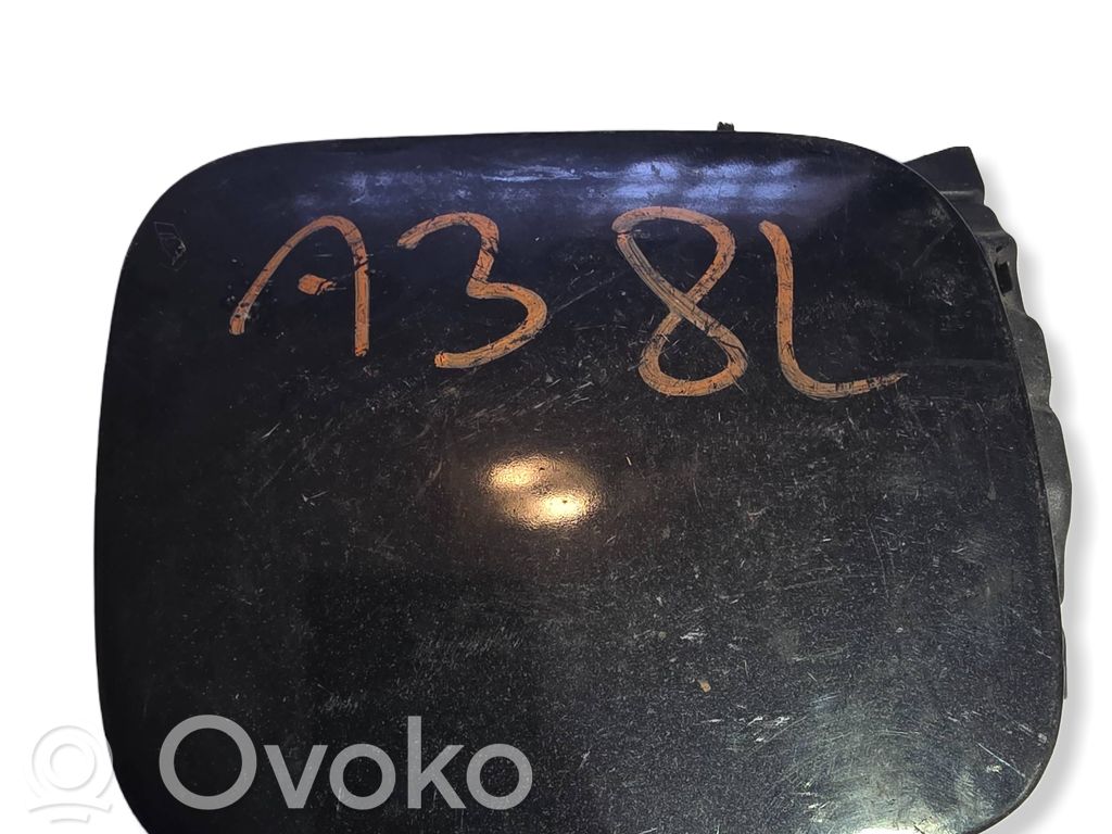Audi A3 S3 8L Klapka wlewu paliwa 