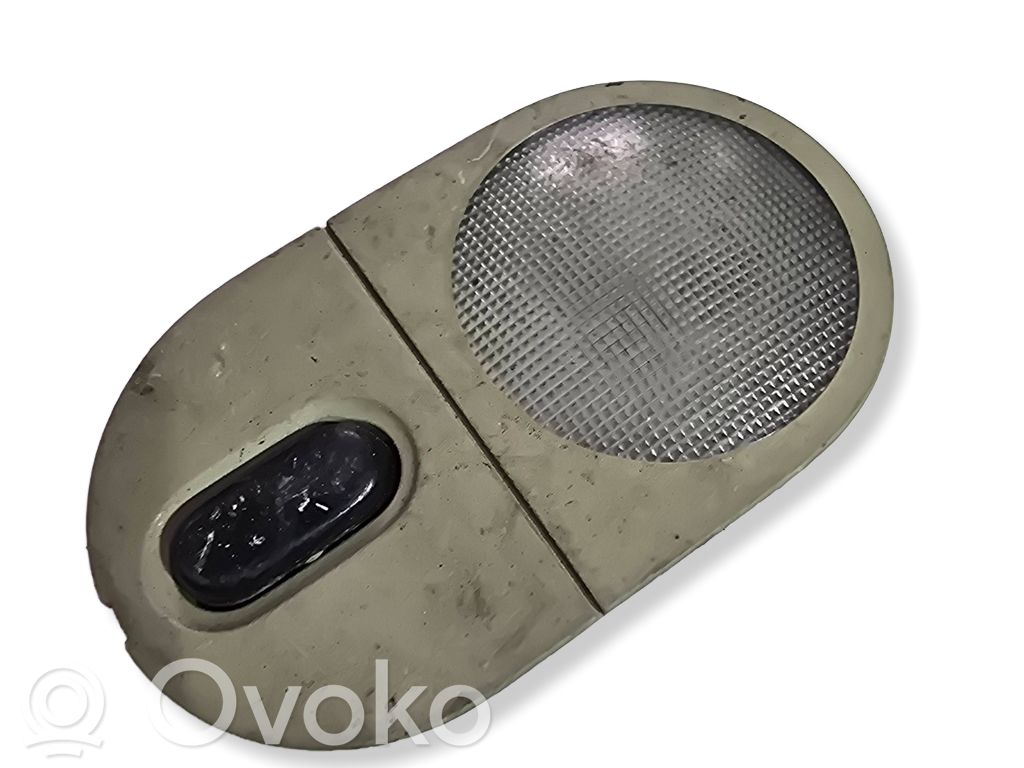 Renault Laguna I Priekinių vietų apšvietimo žibintas 