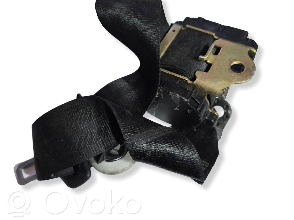 Volkswagen Golf IV Rear seatbelt 