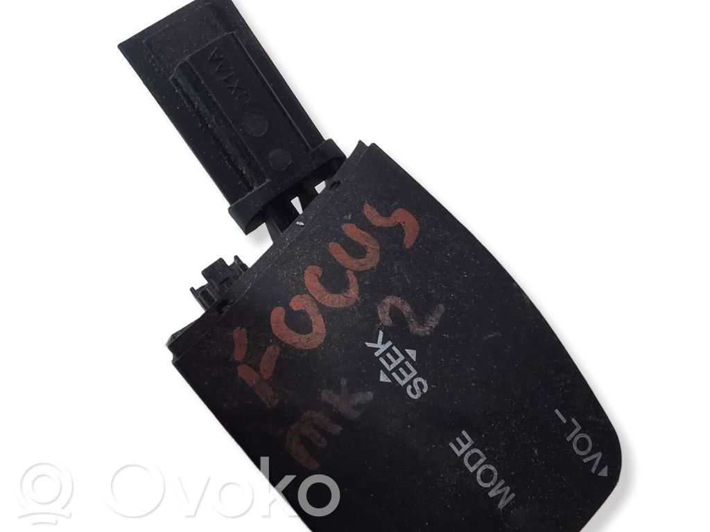 Ford Focus Multifunctional control switch/knob 