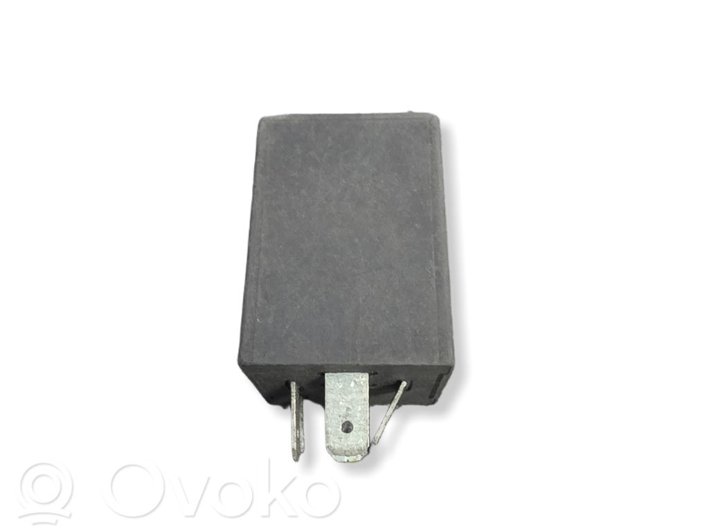 Audi A4 S4 B5 8D Other relay 