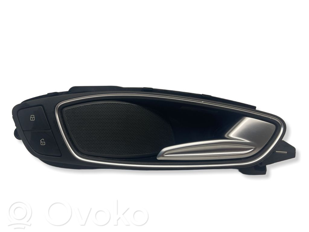 Audi A1 Manecilla interna puerta delantera 