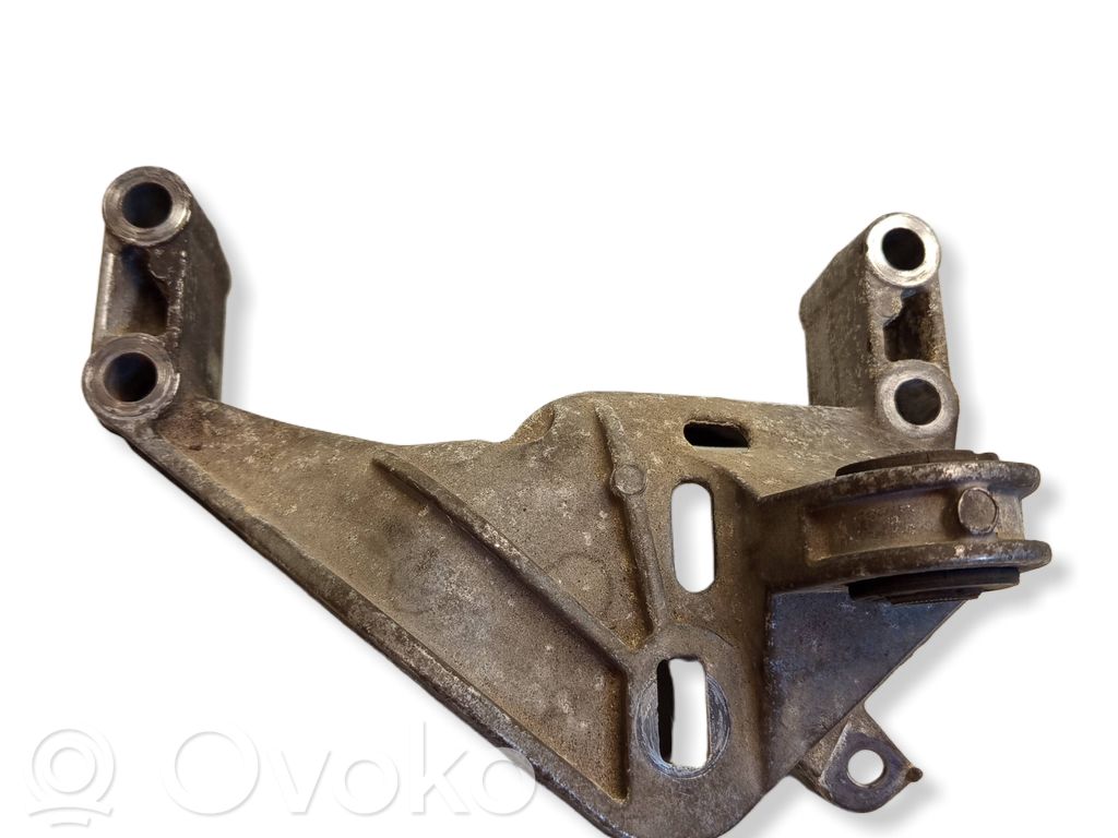Mini One - Cooper R50 - 53 Engine mounting bracket 