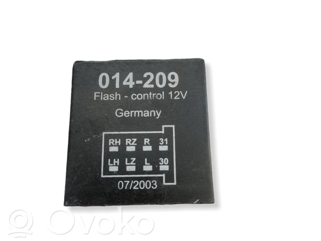 Audi A3 S3 8L Moduł / Przekaźnik haka holowniczego 