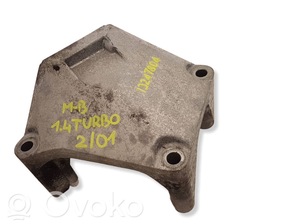 Opel Meriva B Engine mounting bracket 