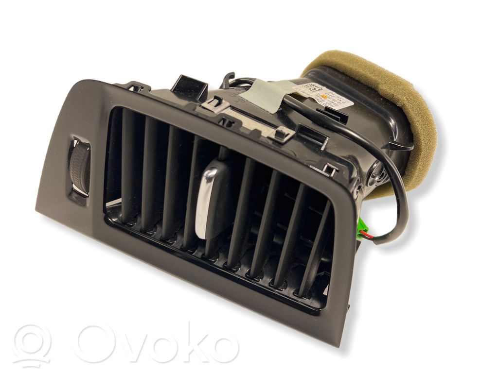 Volvo XC90 Dash center air vent grill 