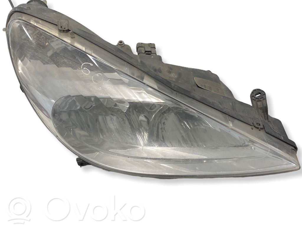 Peugeot 607 Phare frontale 