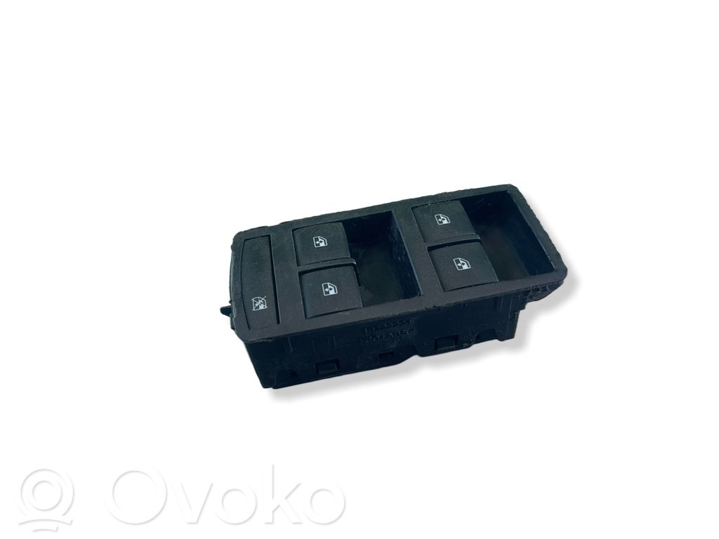 Opel Insignia A Electric window control switch 