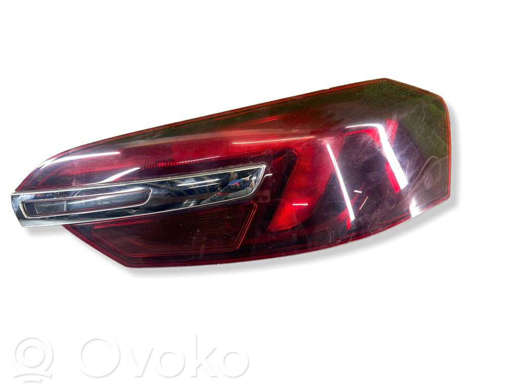 Opel Insignia A Lampă spate în capacul portbagajului 