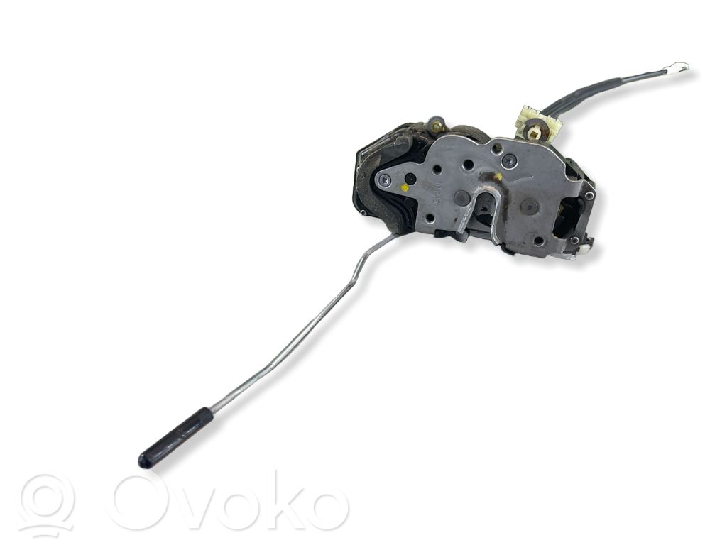 Opel Insignia A Front door lock 