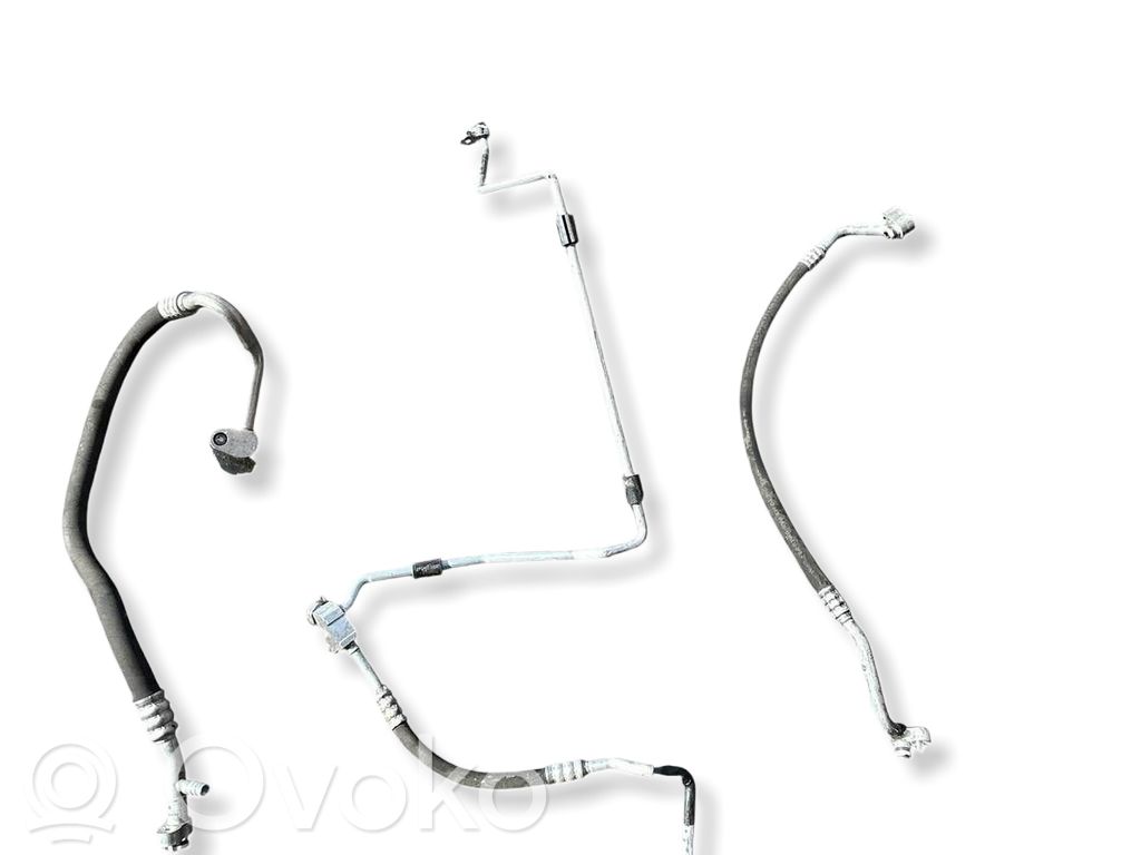 BMW 1 F20 F21 Conductă/furtun aer condiționat (A/C) 