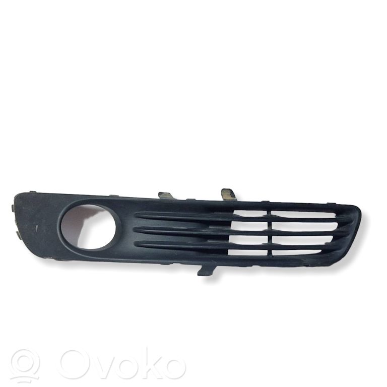 Subaru Legacy Grille antibrouillard avant 