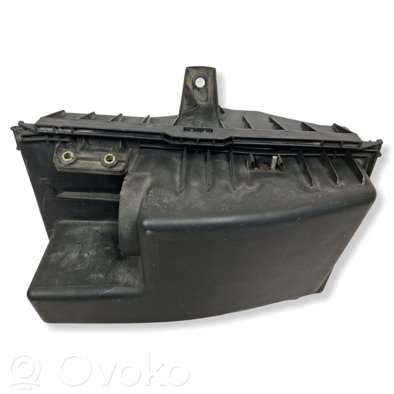 Volvo S80 Air filter box 