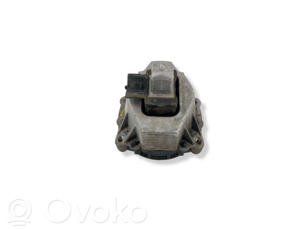 Engine mount bracket   7581617,6273112