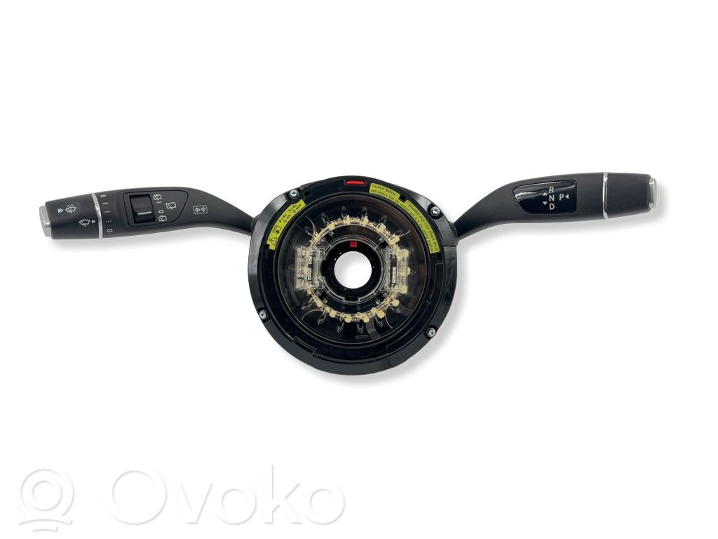 Mercedes-Benz C W205 Wiper turn signal indicator stalk/switch 