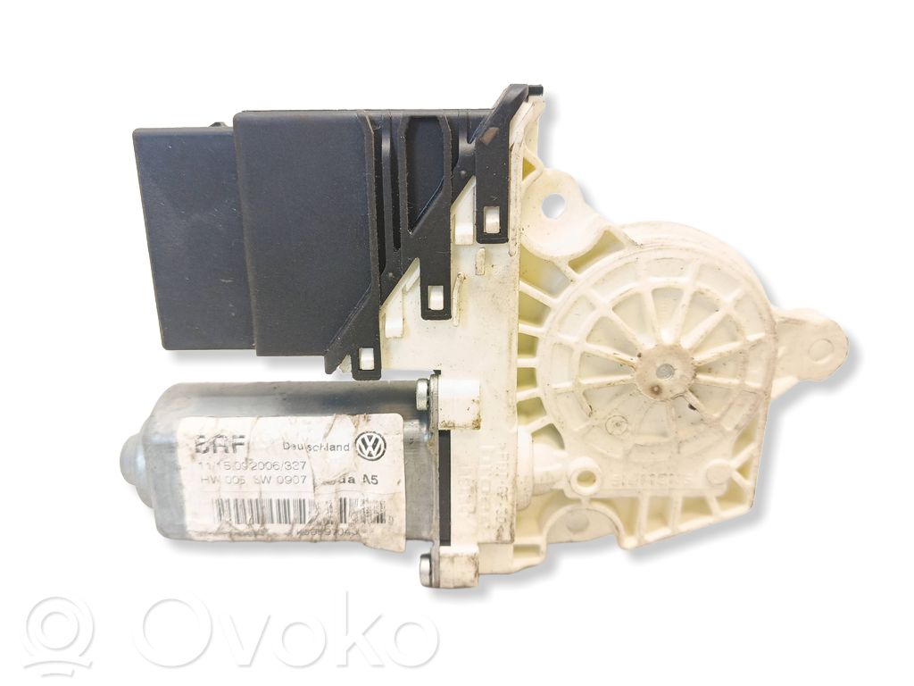 Skoda Octavia Mk2 (1Z) Silniczek podnoszenia szyby drzwi tylnych 