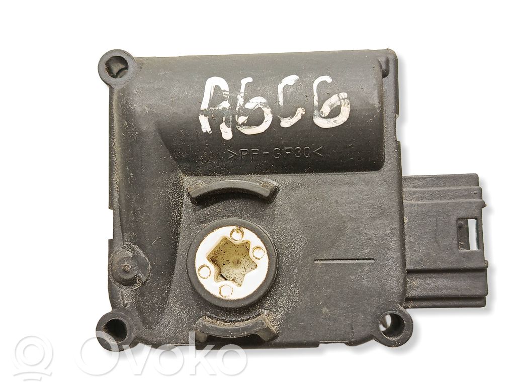 Audi A6 S6 C6 4F Silniczek nagrzewnicy 
