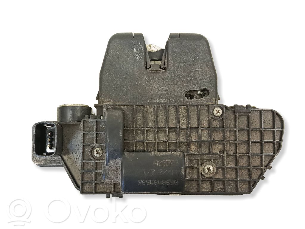 Peugeot 5008 Zamek klapy tylnej bagażnika 