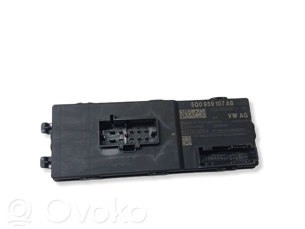 Skoda Octavia Mk4 Tailgate/trunk control unit/module 