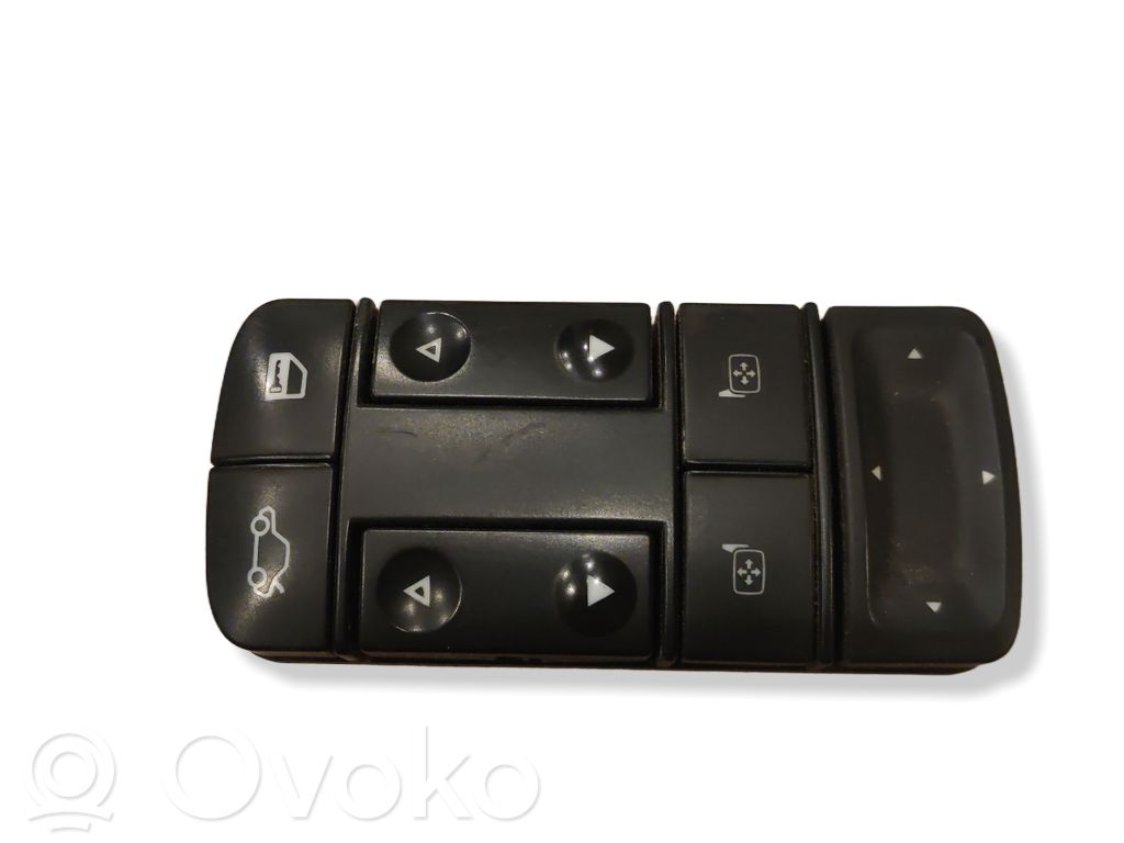 Opel Vectra C Electric window control switch 