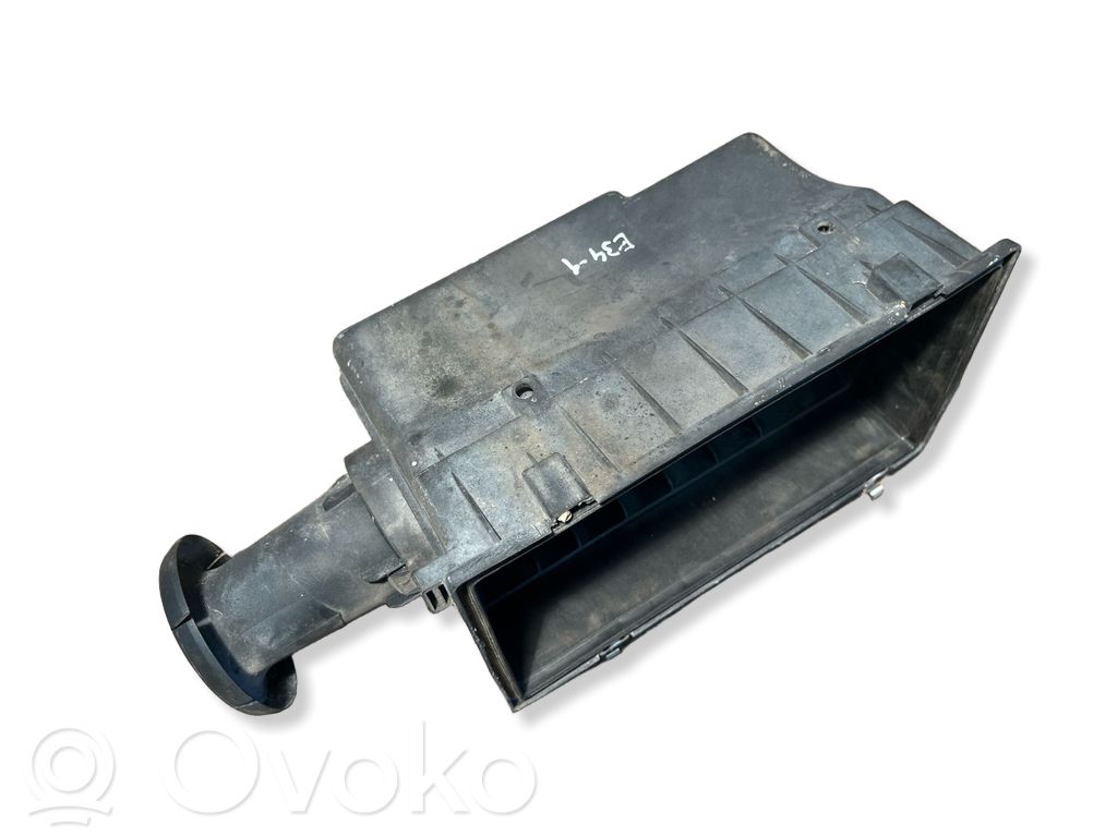 BMW 5 E34 Air filter box 