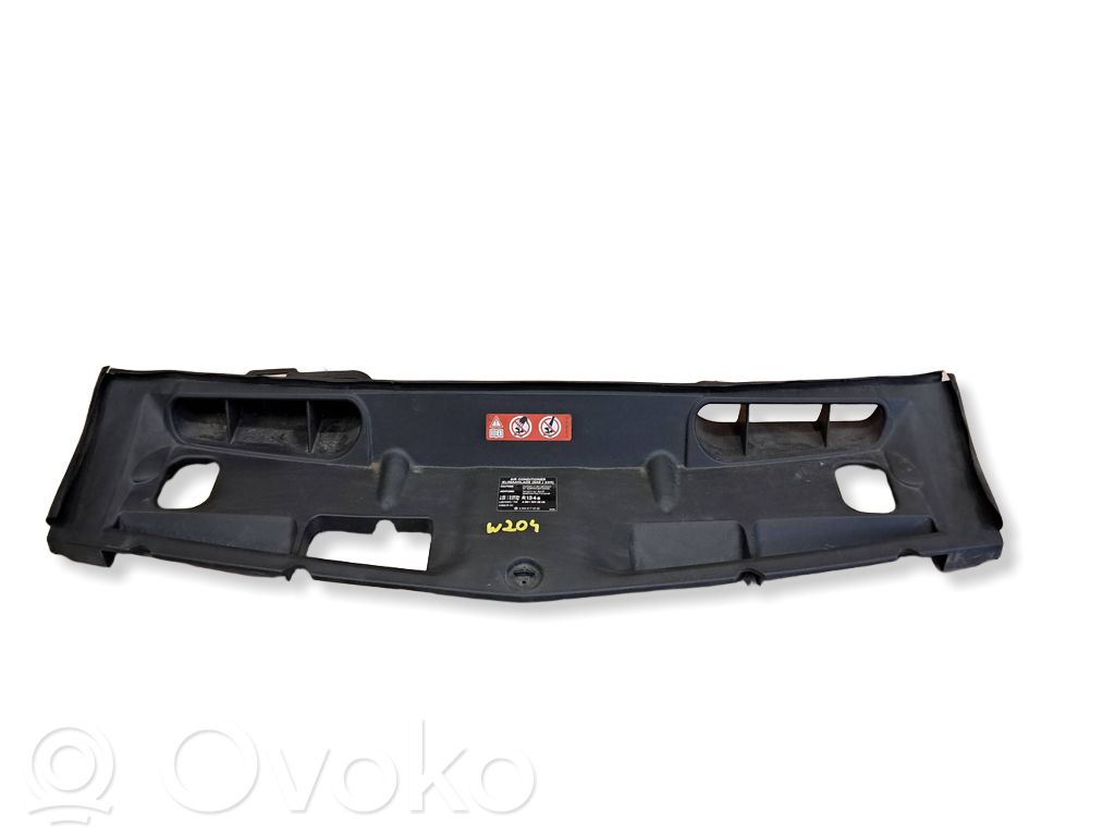 Mercedes-Benz C W204 Panel mocowania chłodnicy / góra 
