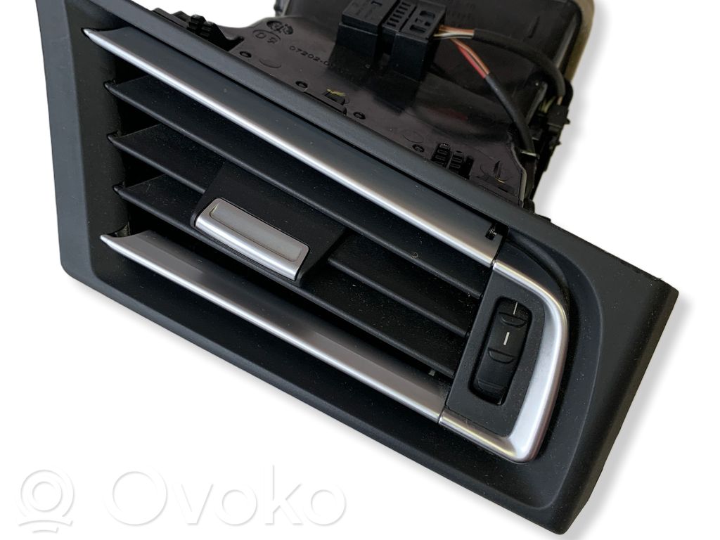 BMW 7 F01 F02 F03 F04 Boczna kratka nawiewu deski rozdzielczej 