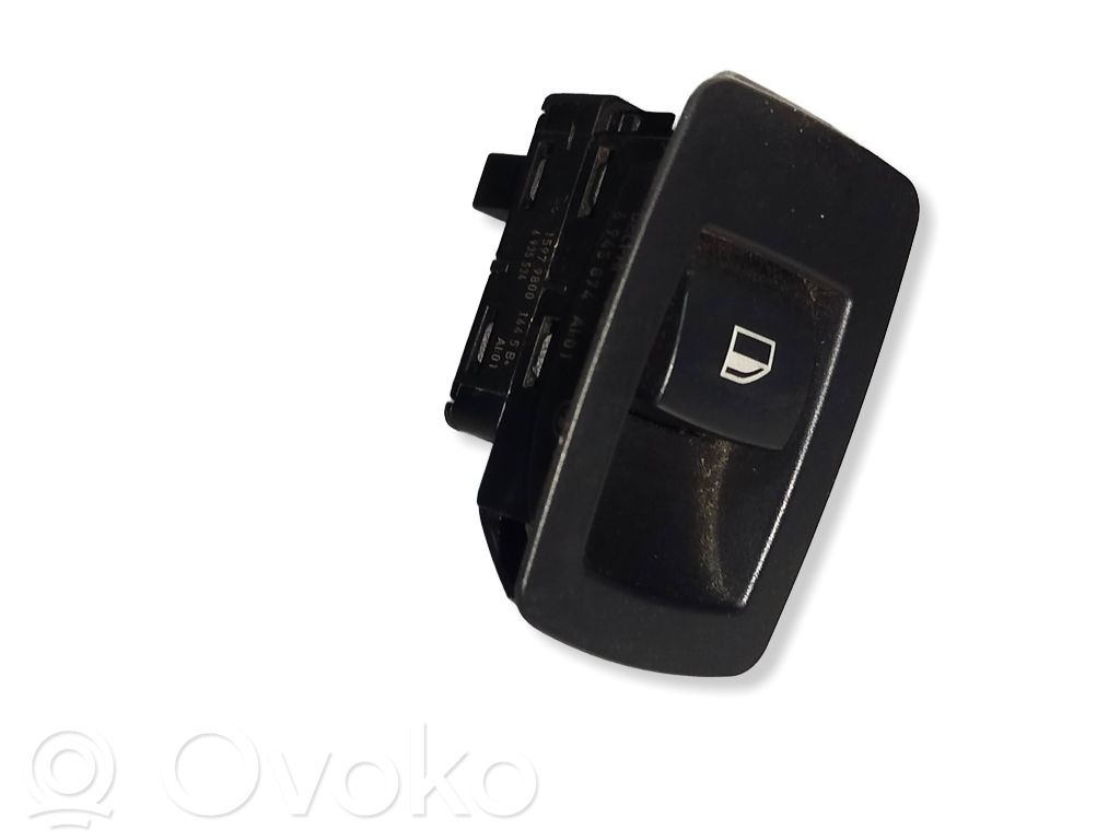 Electric window control switch   15939900
