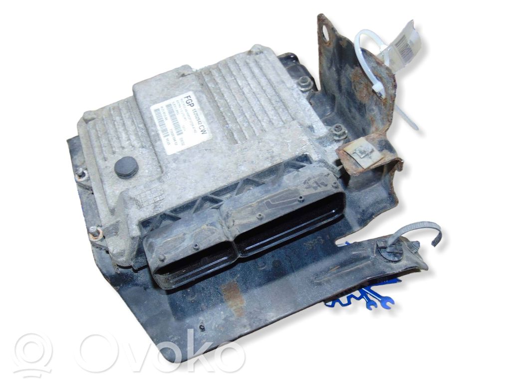 Opel Astra H Moottorin ohjainlaite/moduuli 