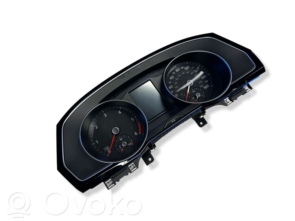 Volkswagen PASSAT B8 Speedometer (instrument cluster) 
