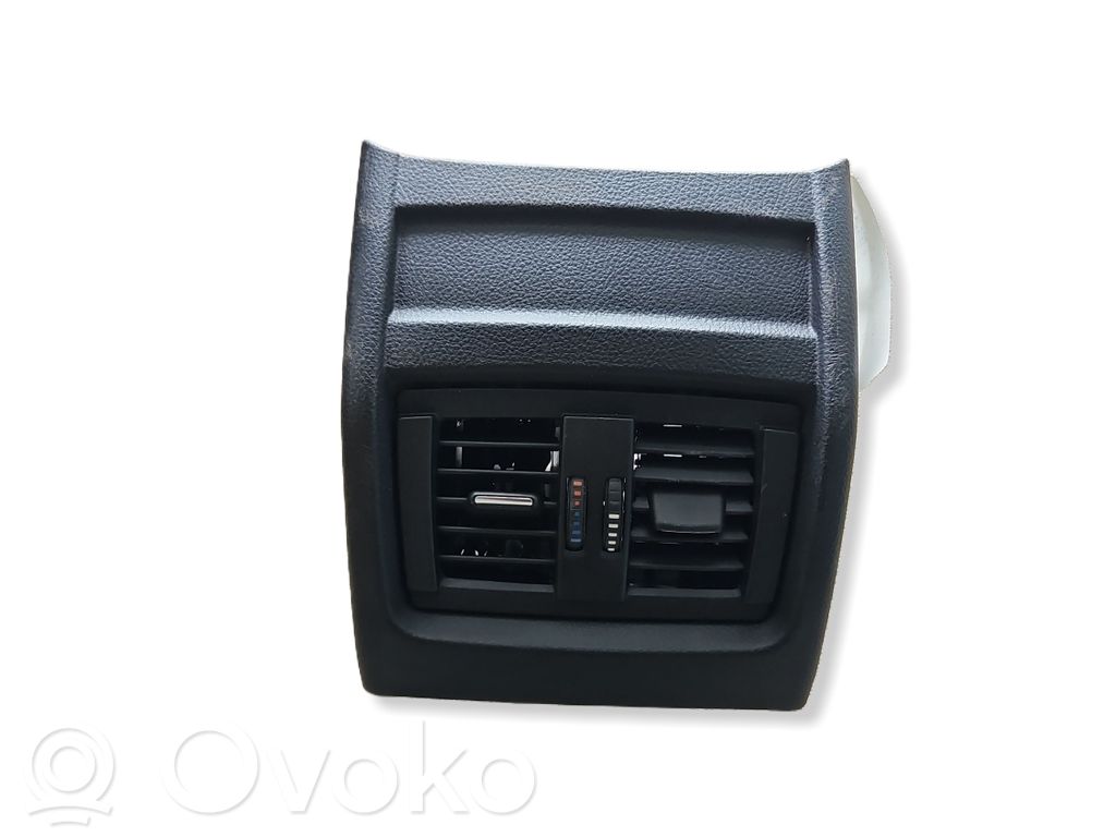 BMW 3 F30 F35 F31 Kratka nawiewu tylna tunelu środkowego 