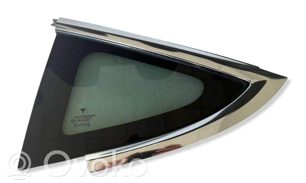 Rear side window   DOT615M40VAS2,E000214,43R004529