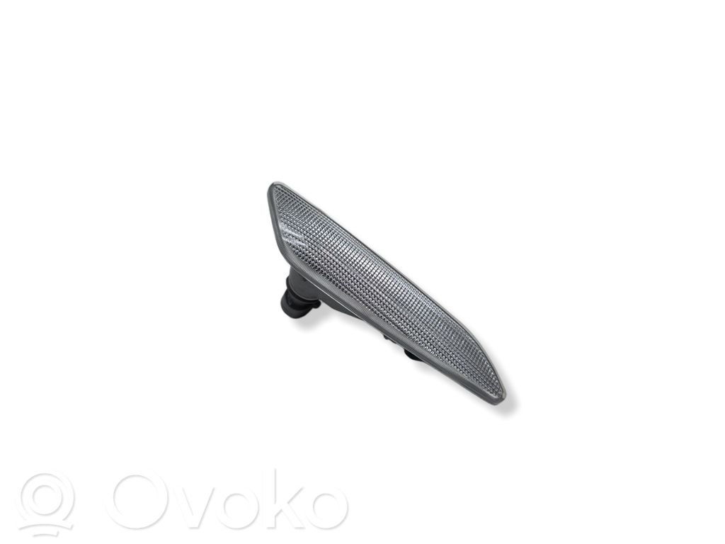 Peugeot 807 Seitenblinker 