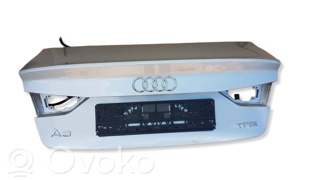 Audi A3 S3 8V Lava-auton perälauta 