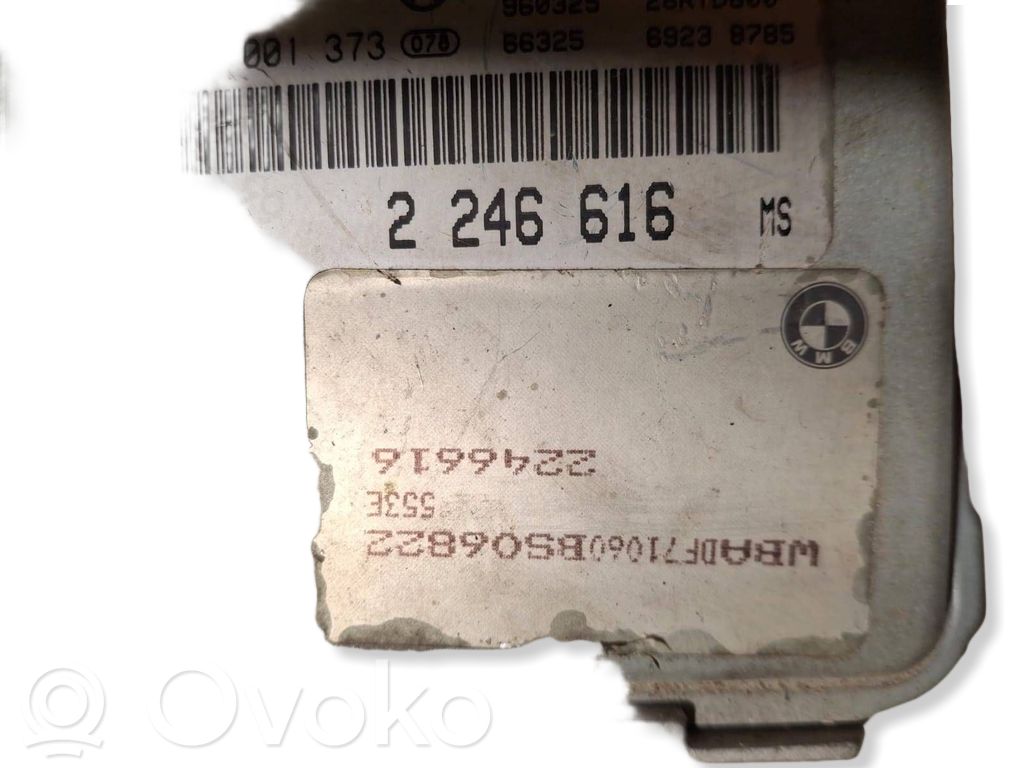BMW 5 E39 Engine control unit/module 