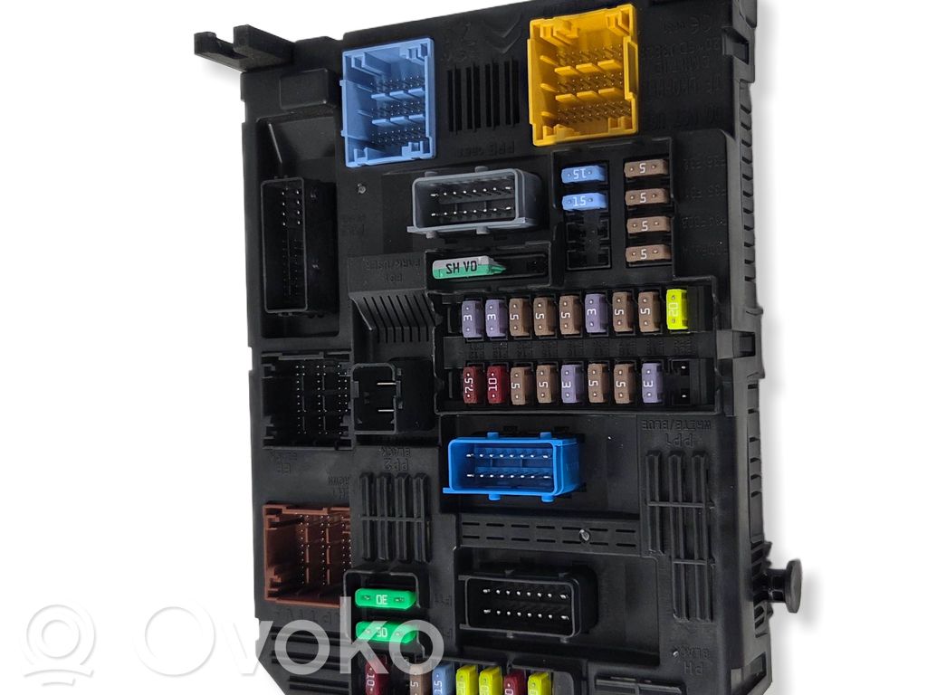 Peugeot 2008 II Fuse box set 